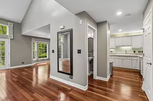 16 Wimbledon Ct, Lincolnshire, IL 60069 - Photo 5
