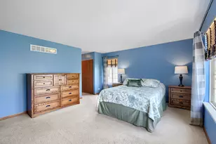 908 Angelica Cir, Joliet, IL 60431 - Photo 15