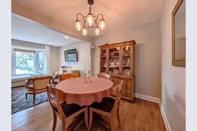 1931 Governors Lane, Hoffman Estates, IL 60169 - Photo 25