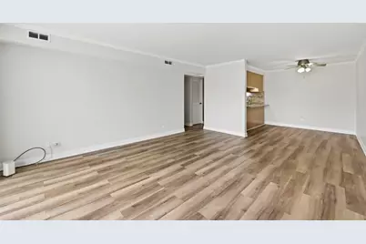75 6th Avenue #304, La Grange, IL 60525 - Photo 5
