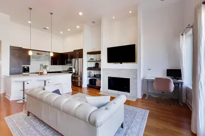 4043 N Damen Avenue #4, Chicago, IL 60618 - Photo 3