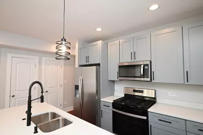 1630 W Thorndale Avenue #1, Chicago, IL 60660 - Photo 9