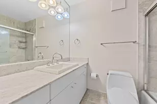 111 E Chestnut St, Chicago, IL 60611 - Photo 15