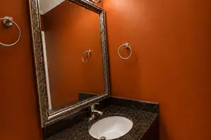 2038 W Iowa St, Chicago, IL 60622 - Photo 43