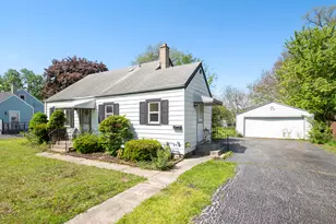 14516 Kolmar Ave, Midlothian, IL 60445 - Photo 1