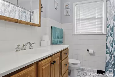 1320 Glenwood Avenue, Waukegan, IL 60085 - Photo 17