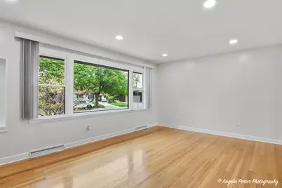 1320 Glenwood Avenue, Waukegan, IL 60085 - Photo 7