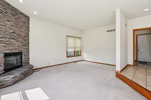 663 Anne Ln, Bolingbrook, IL 60440 - Photo 15