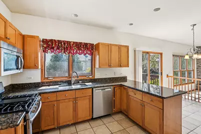 663 Anne Lane, Bolingbrook, IL 60440 - Photo 9