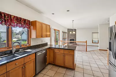 663 Anne Lane, Bolingbrook, IL 60440 - Photo 7