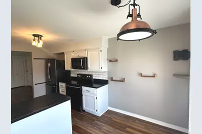 1511 Longwood Drive #1511, Sycamore, IL 60178 - Photo 5