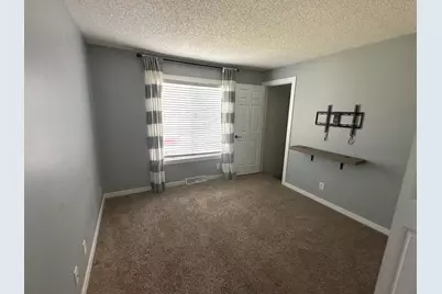 1511 Longwood Drive #1511, Sycamore, IL 60178 - Photo 17