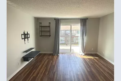 1511 Longwood Drive #1511, Sycamore, IL 60178 - Photo 3