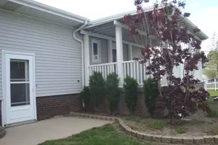 429 W Koplin Ave, Cissna Park, IL 60924 - Photo 13