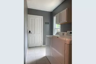 230 E Elm Street, Sycamore, IL 60178 - Photo 5