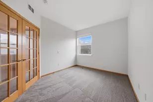 646 S Cadillac Cir, Romeoville, IL 60446 - Photo 25