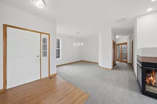 646 S Cadillac Cir, Romeoville, IL 60446 - Photo 17