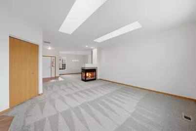 646 S Cadillac Circle, Romeoville, IL 60446 - Photo 13