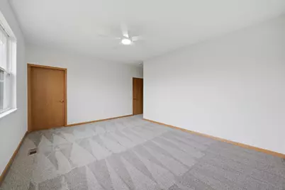646 S Cadillac Circle, Romeoville, IL 60446 - Photo 19