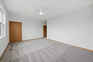 646 S Cadillac Cir, Romeoville, IL 60446 - Photo 19