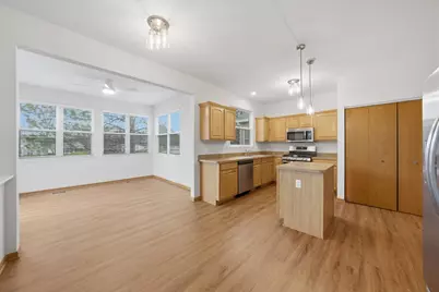 646 S Cadillac Circle, Romeoville, IL 60446 - Photo 5
