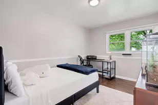 28W776 Wagner Rd, Naperville, IL 60564 - Photo 15