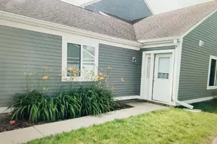2715 Wilshire Ct, Aurora, IL 60502 - Photo 3