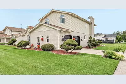 19500 Oakwood Avenue, Lynwood, IL 60411 - Photo 1