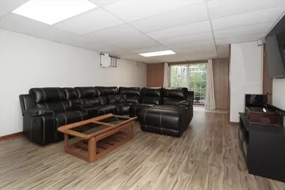 39W609 Lori Lane, Elgin, IL 60124 - Photo 11