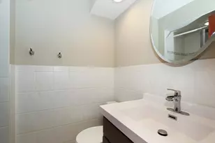 39W609 Lori Ln, Elgin, IL 60124 - Photo 17