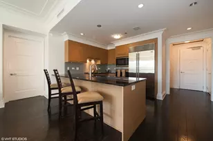 2550 N Lakeview Ave, Chicago, IL 60614 - Photo 7