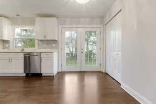 15303 Birch Rd, Markham, IL 60428 - Photo 7