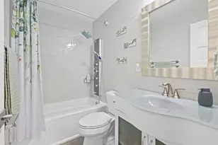 9331 Landings Ln, Des Plaines, IL 60016 - Photo 19