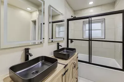 1337 S Austin Boulevard #2, Cicero, IL 60804 - Photo 11