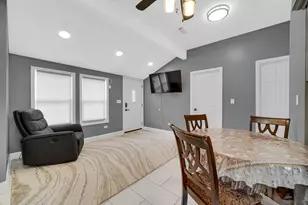 405 Dellwood Ave, Lockport, IL 60441 - Photo 7