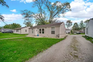 405 Dellwood Ave, Lockport, IL 60441 - Photo 3