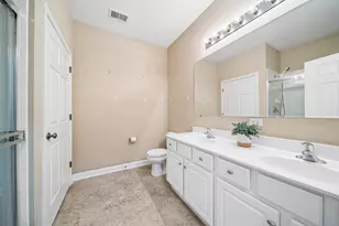 757 Bellevue Cir, Oswego, IL 60543 - Photo 17