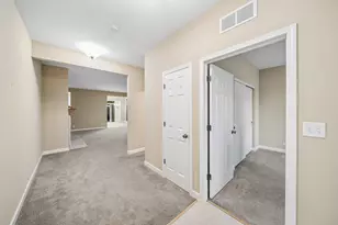 757 Bellevue Cir, Oswego, IL 60543 - Photo 3