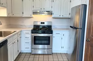 730 N Seminary Ave, Woodstock, IL 60098 - Photo 3