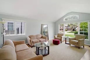8841 N Birch Ave, Morton Grove, IL 60053 - Photo 5