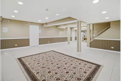 8841 N Birch Avenue, Morton Grove, IL 60053 - Photo 29