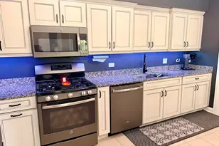 9730 Koch Ct, Orland Park, IL 60467 - Photo 3