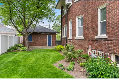 419 N Raynor Avenue, Joliet, IL 60435 - Photo 17