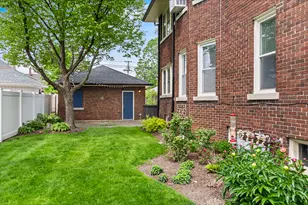 419 N Raynor Ave, Joliet, IL 60435 - Photo 17