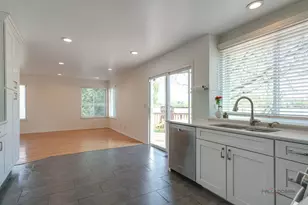 7943 Dada Dr, Gurnee, IL 60031 - Photo 15