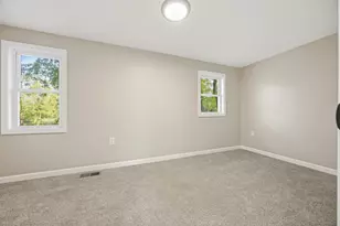2812 20th St, Rockford, IL 61109 - Photo 13