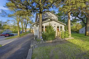 2812 20th St, Rockford, IL 61109 - Photo 1
