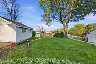 2812 20th St, Rockford, IL 61109 - Photo 21