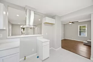 2812 20th St, Rockford, IL 61109 - Photo 7