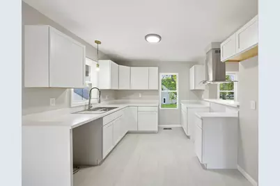 2812 20th Street, Rockford, IL 61109 - Photo 5